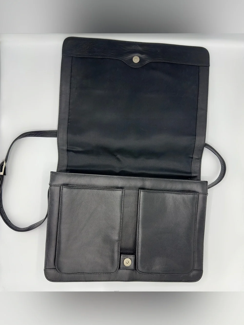 Wilsons Black Leather Crossbody Laptop Messenger Bag